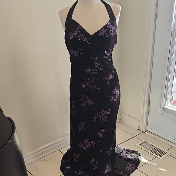Jessica Dresses & Skirts - Vintage Jessica Elegant Black and Purple Floral Halter Dress